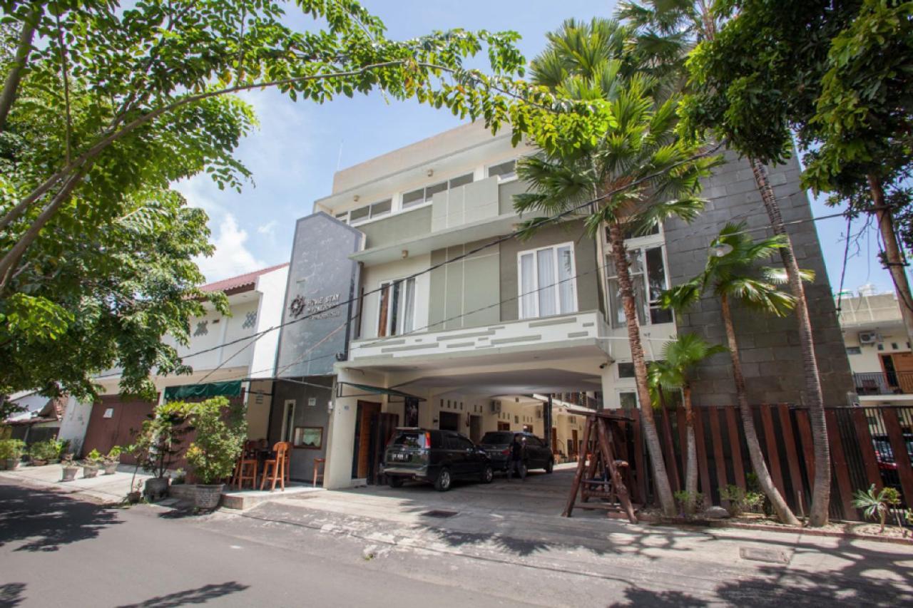 Reddoorz Syariah Near Museum Probolinggo Hotel Exterior photo